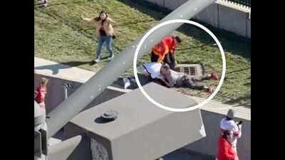 Several brave Kansas City Chiefs fans were seen tackling one of the shooters who opened fire at the team’s Super Bowl Parade on Wednesday, February 14 (@FFB_Fanatics/X) Several brave Kansas City Chiefs fans were seen tackling one of the shooters who opened fire at the team’s Super Bowl Parade on Wednesday, February 14 (@FFB_Fanatics/X)
