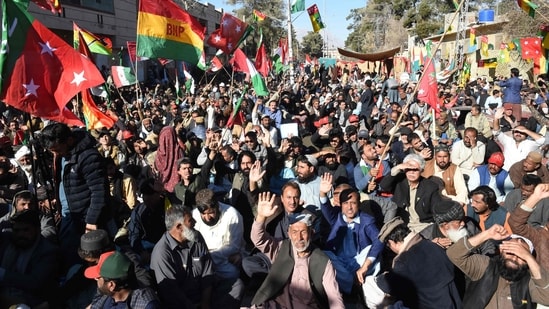 Supporters of the Balochistan National Party, the National Party and the Pashtoonknwa Milli Awami Party and Hazara deomoractic party chant slogans during protest in front of Deputy Commissioner office in Quetta on February 15, 2024, amid claims of alleged vote-rigging in Pakistan's national elections. The two major Pakistan parties that joined forces to oust Imran Khan as prime minister in 2022 said on February 13 they would form a new coalition to rule the country, after an election last week failed to produce a decisive winner. (Photo by Banaras KHAN / AFP) (AFP)