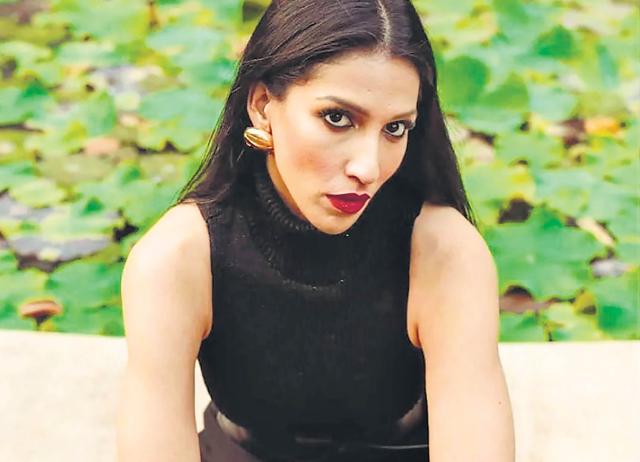 Aishwarya Nair Matthew appreciates a bold liner at a 45-degree angle.