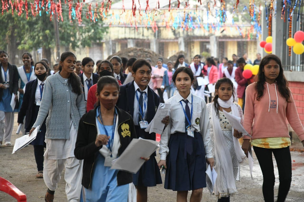 BSEB Bihar Board Matric Exam 2024: Happy faces coming out of exam centre (Santosh Kumar ) BSEB Bihar Board Matric Exam 2024: Happy faces coming out of exam centre (Santosh Kumar )