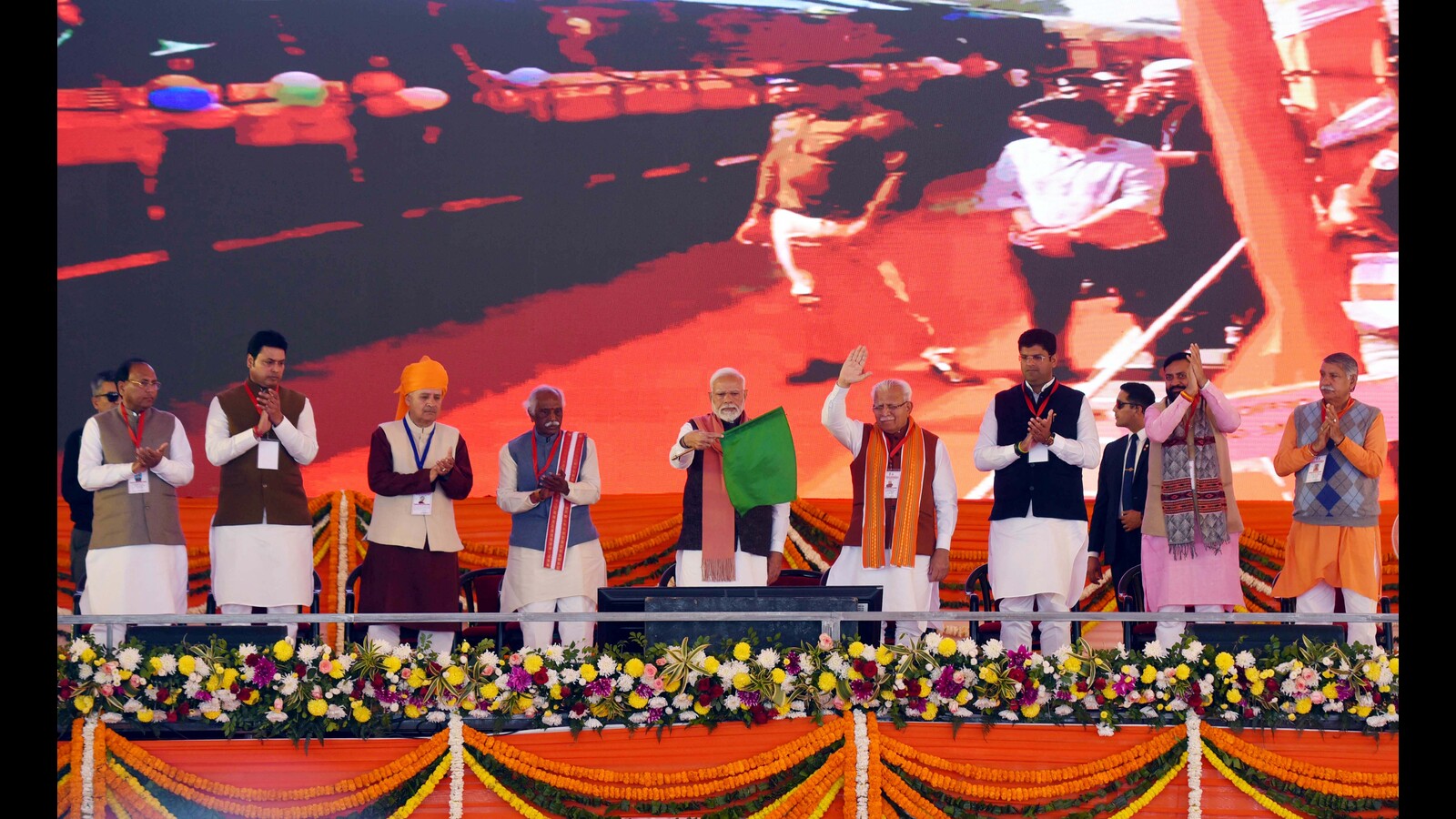 PM Modi launches mega NCR projects, makes 400 pitch - Vimarsana News