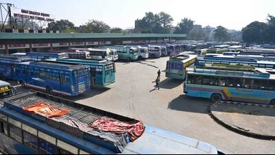 Buses parked at ISBT stand during the Bharat Bandh call by the farmers unions in Ludhiana. (HT)