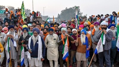 Farmers at the Punjab-Haryana Shambhu border during a protest march, in Patiala district, on Thursday. (PTI) (HT_PRINT) Farmers at the Punjab-Haryana Shambhu border during a protest march, in Patiala district, on Thursday. (PTI) (HT_PRINT)