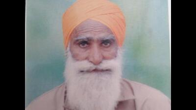 Gyan Singh of Chachoke village of Gurdaspur district who died at Shambhu border on Friday. (HT Photo)