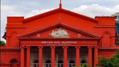 Karnataka high court rejected the plea of Kerala CM’s daughter’s firm challenging the union ministry of corporate affairs’ direction to the SFIO to probe the company in connection with its suspicious financial transactions with a minerals firm based in Kochi. (HT Archives) Karnataka high court rejected the plea of Kerala CM’s daughter’s firm challenging the union ministry of corporate affairs’ direction to the SFIO to probe the company in connection with its suspicious financial transactions with a minerals firm based in Kochi. (HT Archives)