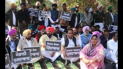 Leaders of the Punjab and Chandigarh units of the Congress staging a protest near the Haryana BJP office in Sector 3, Chandigarh, on Friday. (Keshav Singh/HT) Leaders of the Punjab and Chandigarh units of the Congress staging a protest near the Haryana BJP office in Sector 3, Chandigarh, on Friday. (Keshav Singh/HT)