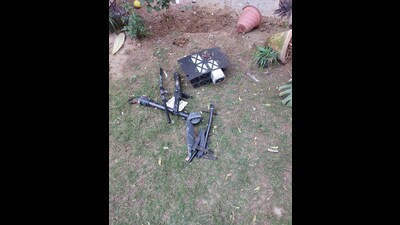 The drone crashed over a house in South City-2. (HT Photo) The drone crashed over a house in South City-2. (HT Photo)