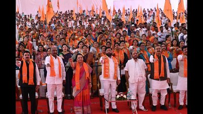 The six resolutions passed by the party, with the CM and 43 MLAs in attendance, include acknowledging the 10-year successful tenure of prime minister Narendra Modi. (HT PHOTO)