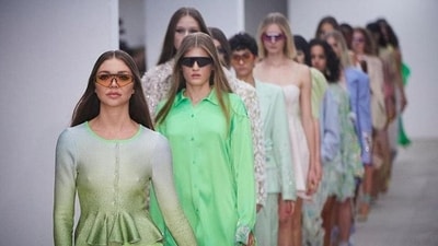 London Fashion Week celebrates its 40th birthday with designers showcasing autumn/winter lines (File photo) London Fashion Week celebrates its 40th birthday with designers showcasing autumn/winter lines (File photo)