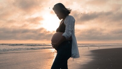 Child birth (Photo by Mauricio Gutiérrez on Unsplash) Child birth (Photo by Mauricio Gutiérrez on Unsplash)