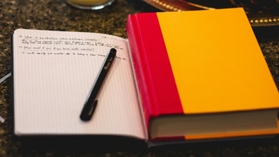Surprise Gestures: Keep the romance alive by surprising your partner with thoughtful gestures. It could be as simple as a love note or as elaborate as a surprise dinner. (Unsplash) Surprise Gestures: Keep the romance alive by surprising your partner with thoughtful gestures. It could be as simple as a love note or as elaborate as a surprise dinner. (Unsplash)