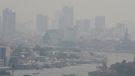 A thick layer of smog covers central in Bangkok, Thailand on February 15, (AP)