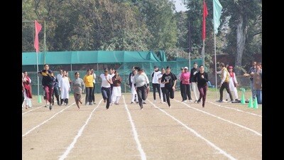 Students participating in a race during the annual athletic meet held at the Government College of Education in Chandigarh. (HT PHOTO)