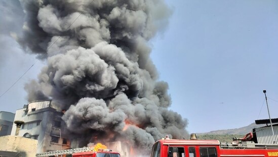 A major fire broken out Chemical company at MIDC Pawane in Navi Mumbai (Bachchan Kumar/ HT PHOTO)