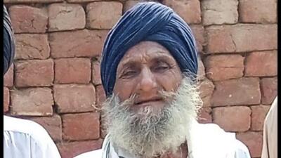 A 72-year-old farmer, protesting at Khanauri on the Punjab-Haryana border, succumbed to a cardiac arrest on Sunday evening.