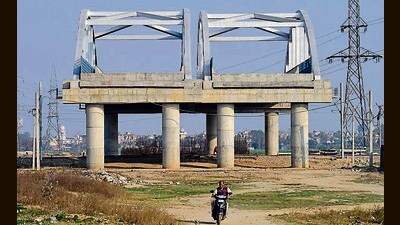 According to GLADA officials, the approach road project costs  ₹25 crore. (HT Photo)