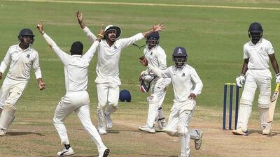 Karnataka eyes outright win over Chandigarh in Ranji Trophy. (HT FILE PHOTO) Karnataka eyes outright win over Chandigarh in Ranji Trophy. (HT FILE PHOTO)