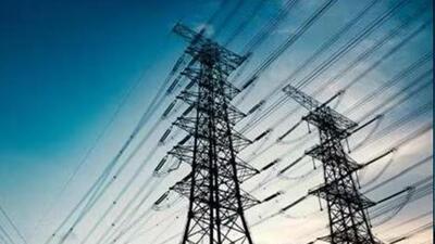Kashmir’s power distribution corporation has set its eyes on government employees and contractors to improve revenue collection. (HT File)