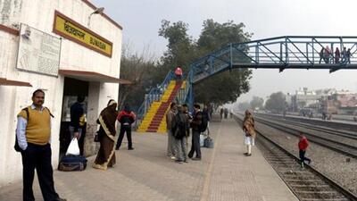 The new Bijwasan railway station will have eight platforms. Currently, it has just two platforms. (HT Archive) The new Bijwasan railway station will have eight platforms. Currently, it has just two platforms. (HT Archive)