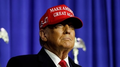 Former U.S. President Donald Trump looks on at a campaign event in Waterford Township, Michigan, U.S., February 17, 2024 (REUTERS/Rebecca Cook) (REUTERS)