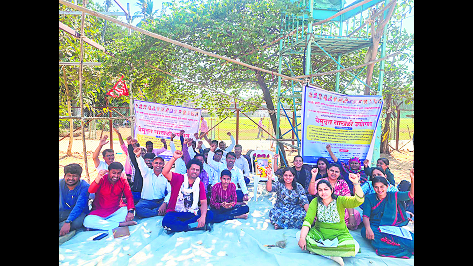 Awaiting stipend, PhD scholars launch protest - Vimarsana News