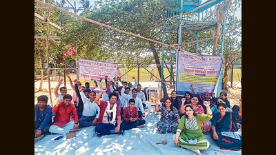 Awaiting stipend, PhD scholars launch protest Awaiting stipend, PhD scholars launch protest
