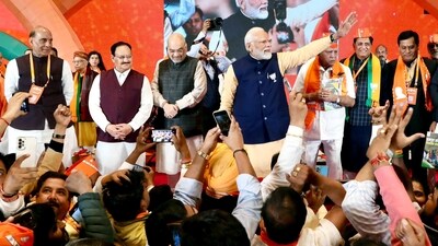 Prime Minister Narendra Modi with Defence Minister Rajnath Singh, Union Home Minister Amit Shah, BJP President JP Nadda and other dignitaries during the BJP National Convention 2024, in New Delhi on Sunday. (JP Nadda-X) Prime Minister Narendra Modi with Defence Minister Rajnath Singh, Union Home Minister Amit Shah, BJP President JP Nadda and other dignitaries during the BJP National Convention 2024, in New Delhi on Sunday. (JP Nadda-X)