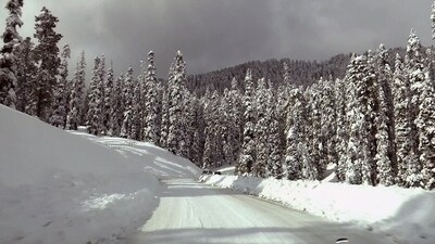 "Vehicular movement is also closed at the Aut-Luhri National Highway 305 (NH-305) in Himachal Pradesh due to a fresh bout of snowfall in the area," said the official. (ANI) "Vehicular movement is also closed at the Aut-Luhri National Highway 305 (NH-305) in Himachal Pradesh due to a fresh bout of snowfall in the area," said the official. (ANI)