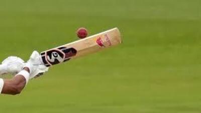 Chandigarh, while resuming its overnight score of 61/0, lost settled batsmen – Shivam Bhambri (33), Arslan Khan (63), Manan Vohra (23) and Kunal Mahajan (1) in quick succession with 1,274 on the board as the team found themselves in trouble for an inning defeat. (HT FILE)
