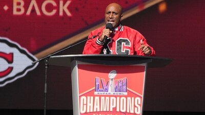 Racial tension rises after Super Bowl parade shooting, mayor Quinton Lucas accuses governor Mike Parson of ‘dog whistle’ Mandatory Credit: Kirby Lee-USA TODAY Sports (USA TODAY Sports via Reuters Con)