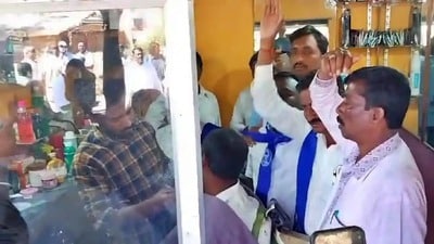 The protesters ensured that haircuts were given to Dalits in their presence (HT) The protesters ensured that haircuts were given to Dalits in their presence (HT)