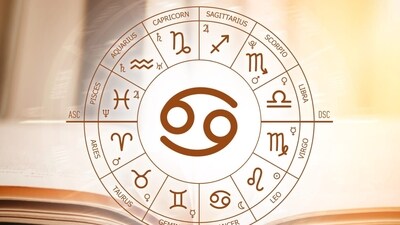 Cancer Daily Horoscope for February 20, 2024: You are fortunate in terms of love today.