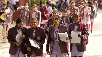 CBSE Class 12 Board Exam 2024: Students say Hindi core paper difficulty level moderate, MCQs were tricky (Vipin Kumar/HT photo) CBSE Class 12 Board Exam 2024: Students say Hindi core paper difficulty level moderate, MCQs were tricky (Vipin Kumar/HT photo)