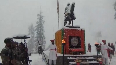 Shivaji Maharaj's 394th birth anniversary was observed nationwide on Monday. (DIO Pune) Shivaji Maharaj's 394th birth anniversary was observed nationwide on Monday. (DIO Pune)