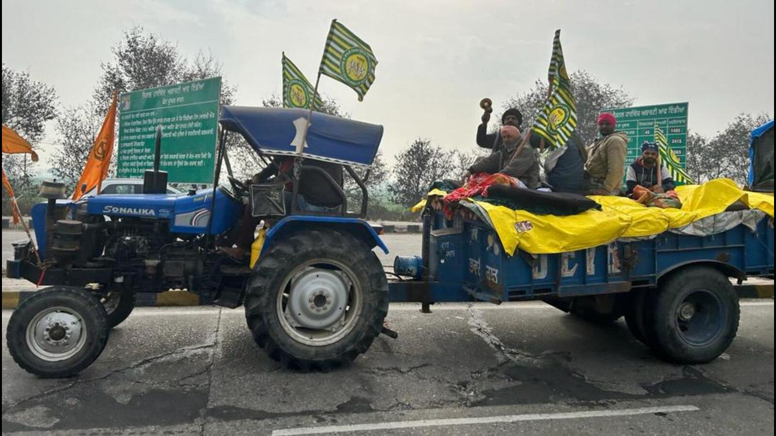 Punjab: HC raps farm protesters, says can't use tractor trolleys on highways - Vimarsana News