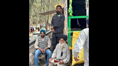 With mobile war rooms, walkie-talkies, Farmers dodge net ban