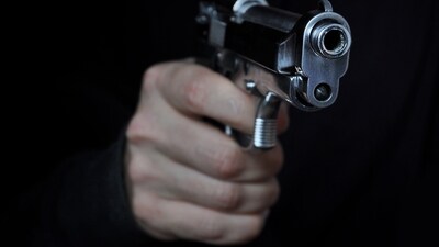 Burglars crash into Bengaluru villa, robs residents at gun point: Report
