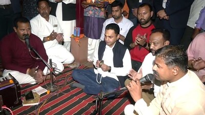 Nakul Nath, Congress MP and son of former Madhya Pradesh Chief Minister Kamal Nath, offers prayers at Simaria Hanuman temple in December. (ANI) Nakul Nath, Congress MP and son of former Madhya Pradesh Chief Minister Kamal Nath, offers prayers at Simaria Hanuman temple in December. (ANI)