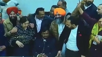 Chandigarh BJP MP Kirron Kher along with party councillors congratulating newly elected mayor Manoj Sonkar on January 30. (ANI) Chandigarh BJP MP Kirron Kher along with party councillors congratulating newly elected mayor Manoj Sonkar on January 30. (ANI)