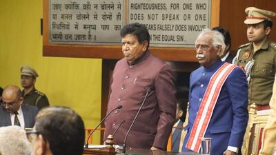 Haryana governor Bandaru Dattatreya (right) and Speaker Gian Chand Gupta on the opening day of the budget session of the assembly in Chandigarh on Tuesday. (Keshav Singh/HT)