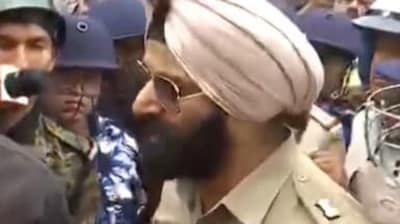 IPS officer Jaspreet Singh argues with BJP workers who allegedly called him a 'Khalistani'. (X/Mamata Banerjee) IPS officer Jaspreet Singh argues with BJP workers who allegedly called him a 'Khalistani'. (X/Mamata Banerjee)
