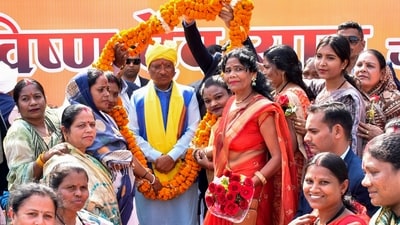 Chhattisgarh Chief Minister Vishnu Deo Sai being garlanded on his arrival for the inauguration and foundation stone laying ceremony of various developmental projects, in Narayanpur, Saturday, Feb. 3, 2024. (PTI) Chhattisgarh Chief Minister Vishnu Deo Sai being garlanded on his arrival for the inauguration and foundation stone laying ceremony of various developmental projects, in Narayanpur, Saturday, Feb. 3, 2024. (PTI)