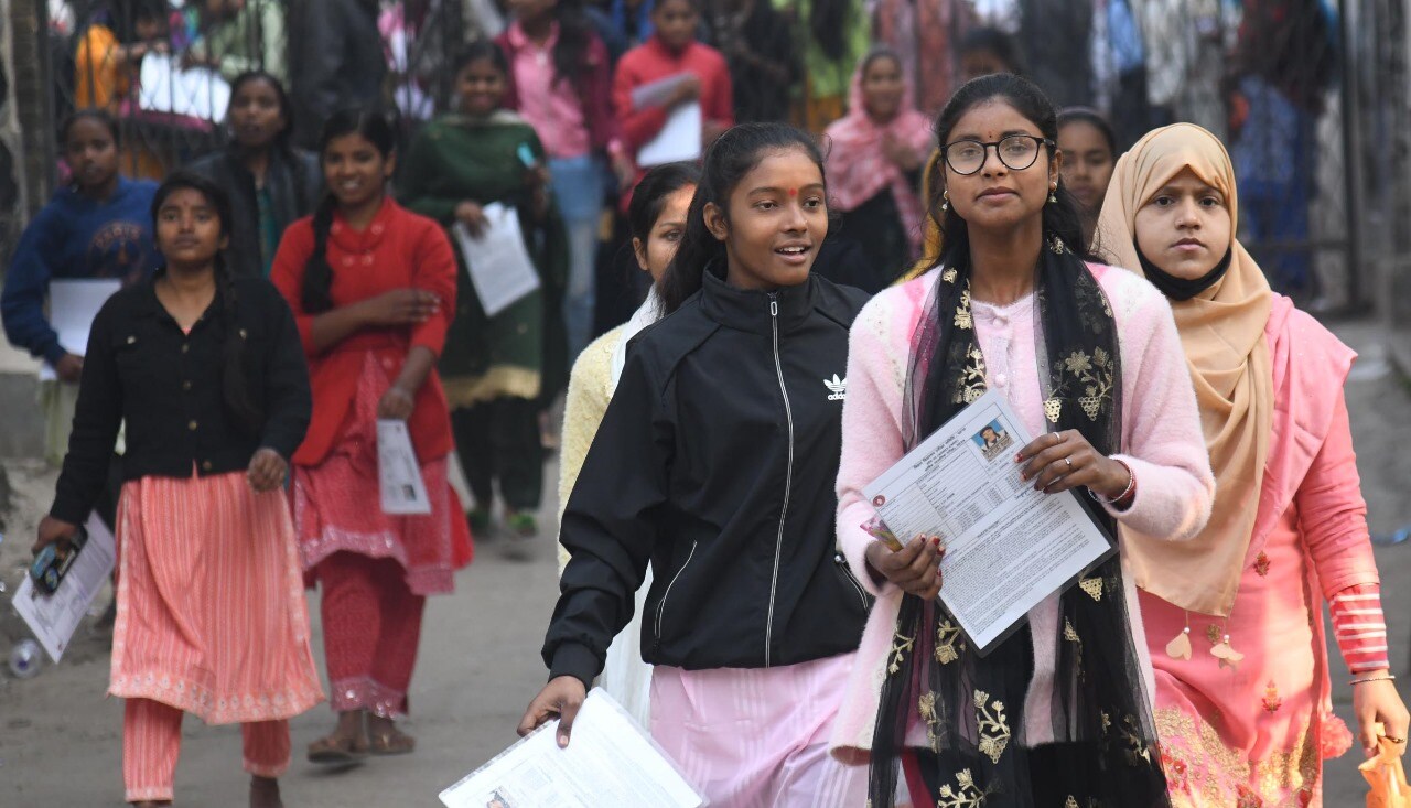 Bihar Board Class 10 Exam 2024: Shift 1 underway  (Santosh Kumar )