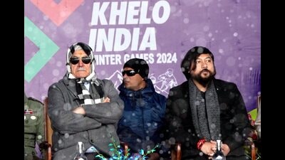 Union MoS for Youth Affairs & Sports Nisith Pramanik and Jammu & Kashmir Lt. Governor Manoj Sinha during the opening ceremony of the 4th Khelo India Winter Games, at Gulmarg in Baramulla district, on Wednesday. (PTI)