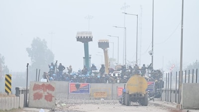 Police forces were deployed at the Shambhu border as farmers made another attempt to breach the national capital's border, resuming the 'Delhi Chalo' protest march on Wednesday. (Ravi Kumar/HT Photo) Police forces were deployed at the Shambhu border as farmers made another attempt to breach the national capital's border, resuming the 'Delhi Chalo' protest march on Wednesday. (Ravi Kumar/HT Photo)