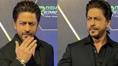 Shah Rukh Khan at the Dadasaheb Phalke International Film Festival Awards. Shah Rukh Khan at the Dadasaheb Phalke International Film Festival Awards.