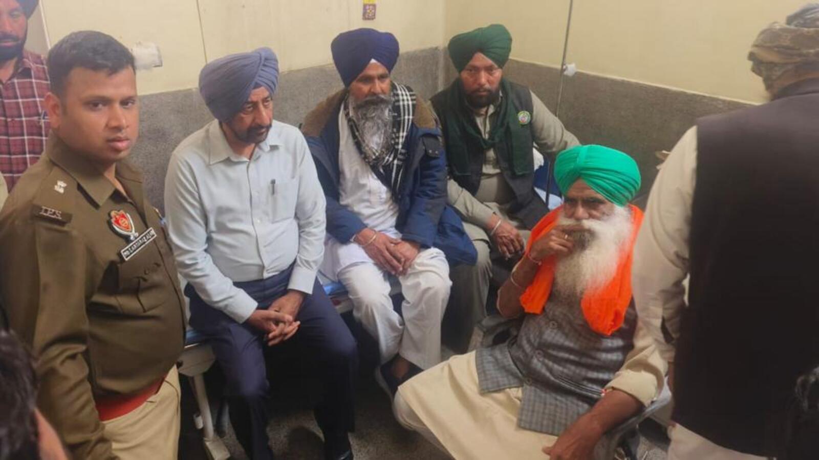 Farmer leaders want Punjab to register murder case for death of protester at Khanauri - Vimarsana News