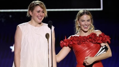 Greta Gerwig and Margot Robbie during the 29th Annual Critics Choice Awards in Santa Monica, California, U.S., January 14, 2024. REUTERS/Mario Anzuoni (REUTERS)