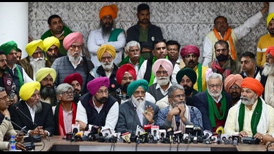 Balbir Singh Rajewal along with ther leaders under the SKM interacting with media at Kisan Bhawan in Chandigarh on Wednesday. (Ravi Kumar/HT) Balbir Singh Rajewal along with ther leaders under the SKM interacting with media at Kisan Bhawan in Chandigarh on Wednesday. (Ravi Kumar/HT)