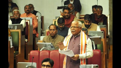 Haryana Chief Minister Manohar Lal Khattar speaking on the third day of Budget Session of Haryana Vidhan Sabha at Chandigarh on Thursday. (Keshav Singh/HT)